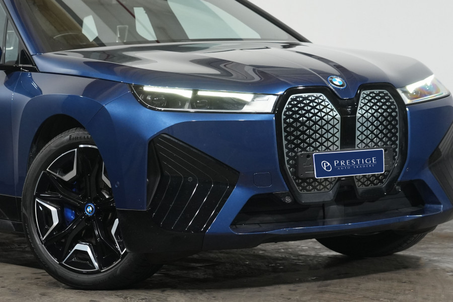 2023 BMW iX xDrive40 Sport SUV Image 2