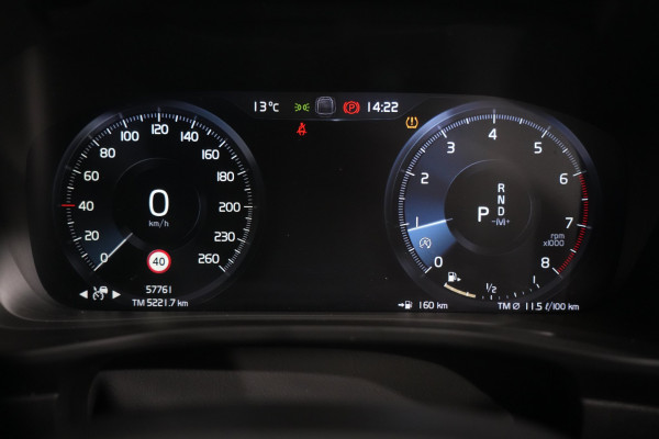2020 Volvo XC40 XZ T4 Inscription SUV Image 16