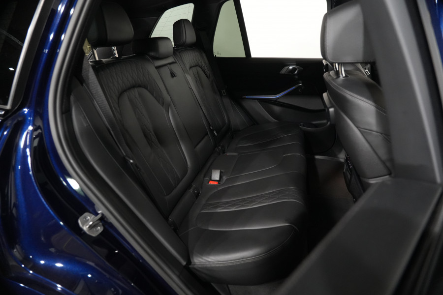 2021 BMW X5 M50i SUV