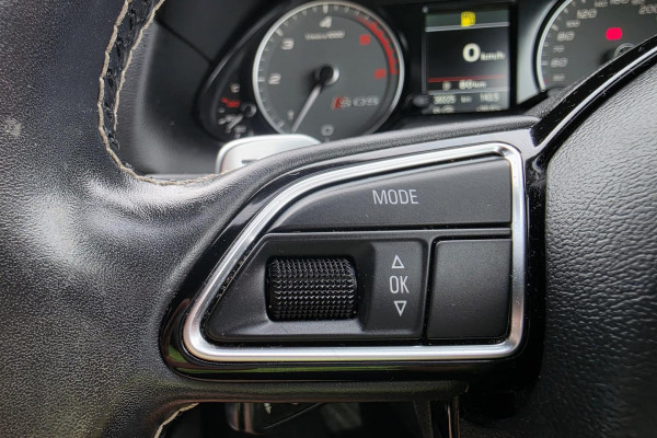 2013 Audi SQ5 8R TDI SUV Image 24