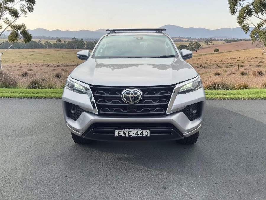 2022 Toyota Fortuner GUN156R GXL SUV Image 2