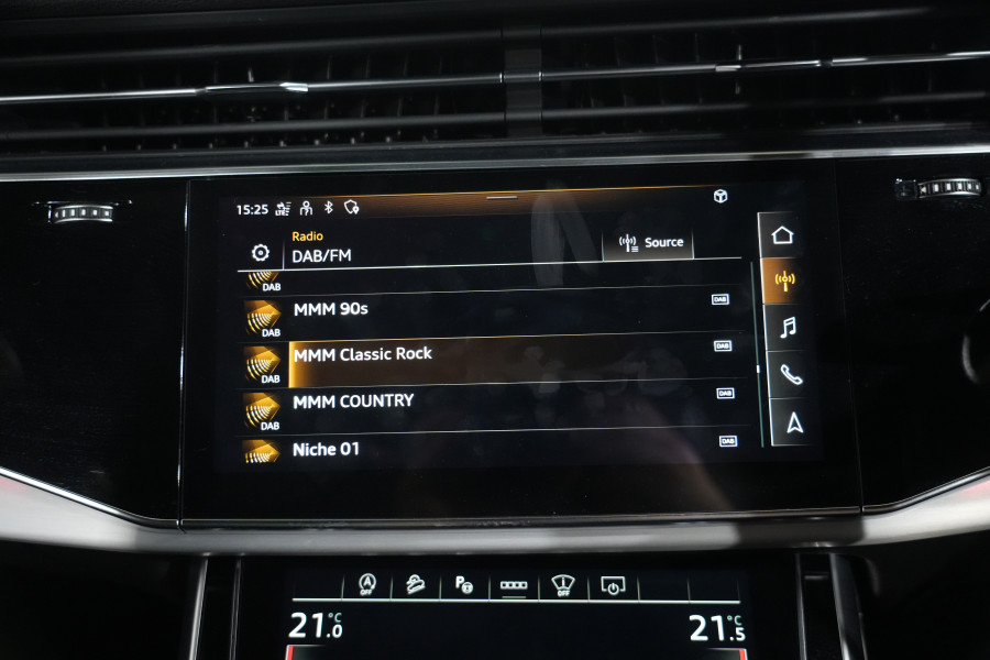 2021 Audi Q7 4M 55 TFSI S line SUV Image 27