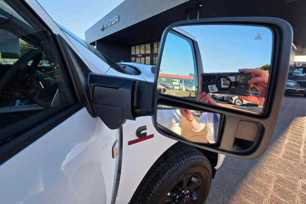 2026 Ram 2500 DJ Laramie Dual Cab Image 14