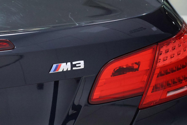 2011 BMW M3 E93  Convertible image 5