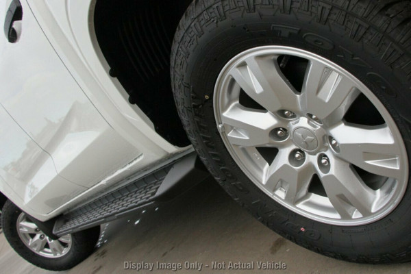 2026 Mitsubishi Triton MV GLX+ Ute Image 4