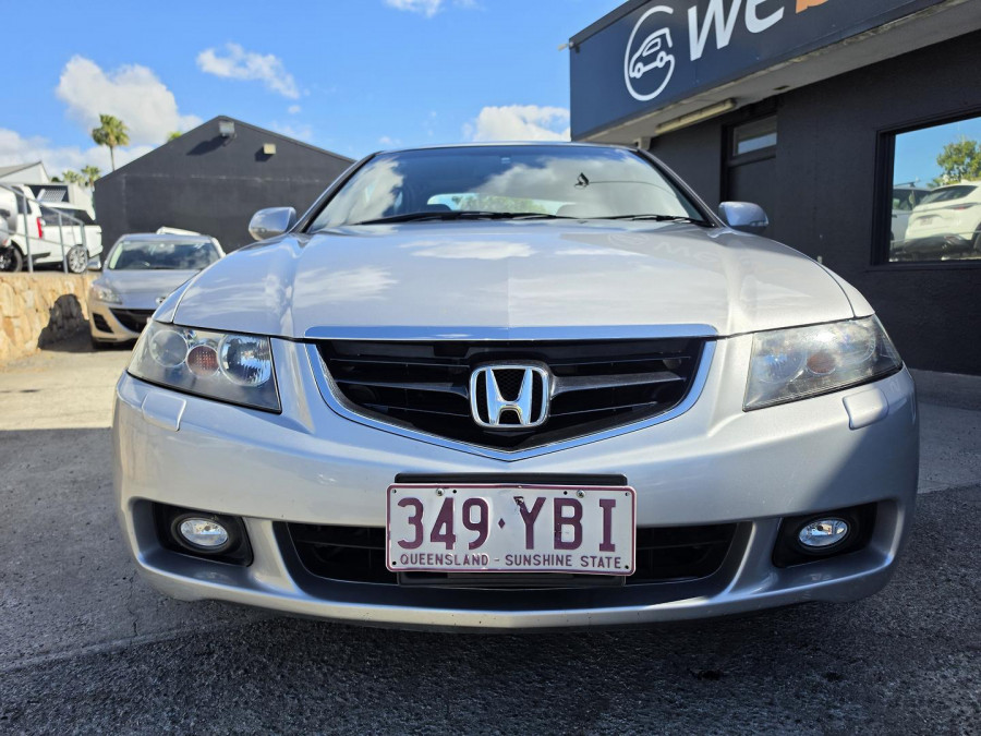 2004 Honda Accord Euro 7th Gen Luxury Sedan Image 4