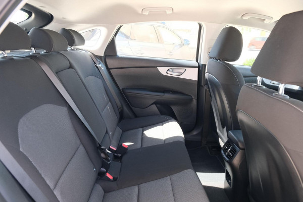 2023 Kia Cerato BD S Hatch Image 14