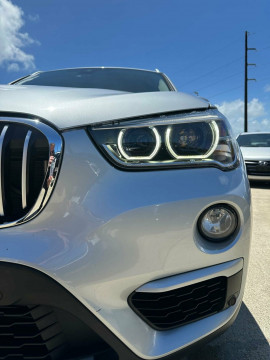 2017 BMW X1 F48 sDrive18d Steptronic SUV image 9