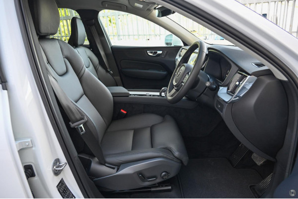 2024 MY25 Volvo XC60 UZ Plus B5 SUV Image 6