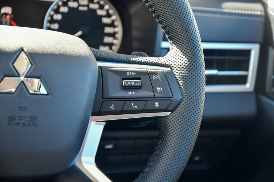 2024 Mitsubishi Outlander ZM Aspire SUV Image 13