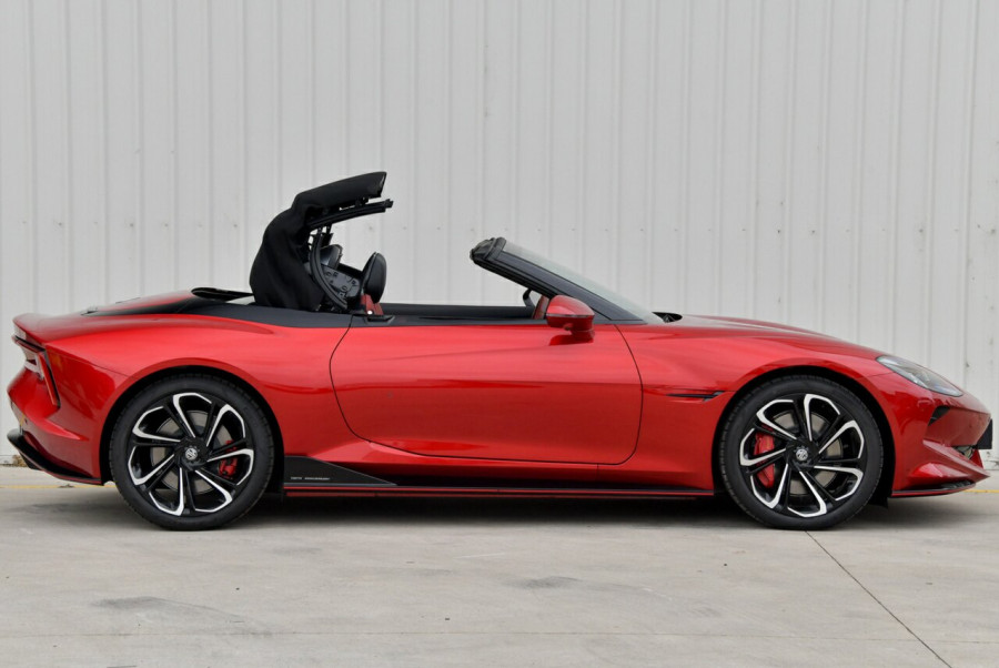 2024 MY24.5 MG Cyberster EC32  Convertible Image 8
