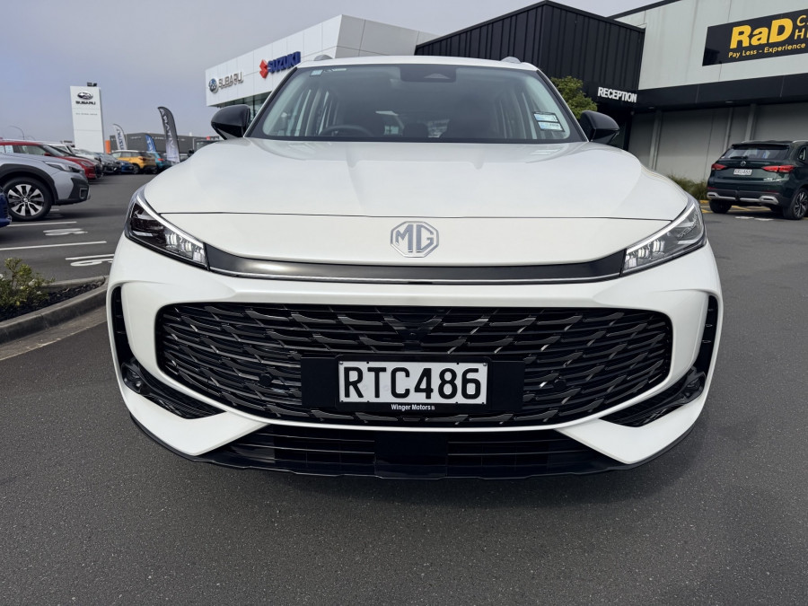2026 MG HS Super Hybrid Excite SUV Image 2