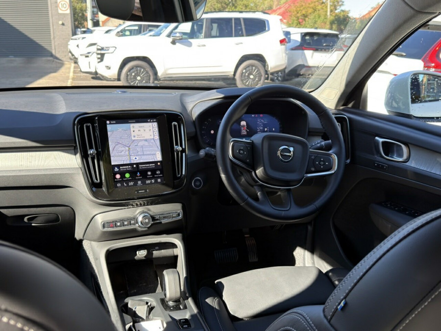 2026 Volvo XC40 XZ Plus B4 SUV Image 12
