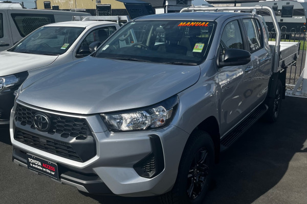 2025 Toyota HiLux GUN126R SR Manual 4x4 Cab Chassis Image 3