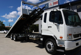 Fuso Fighter TILT TRAY