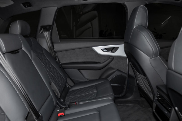 2025 MY26 Audi Q7 4M TDI 210kW S line SUV image 9