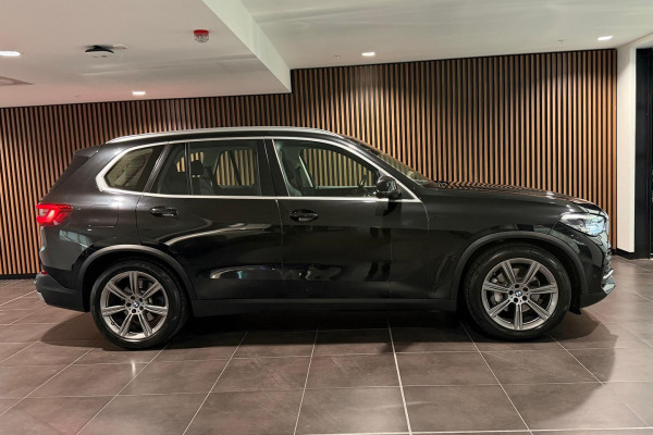 2020 BMW X5 G05 xDrive25d SUV Image 5