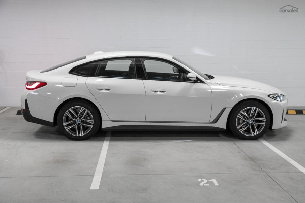 2024 BMW i4 G26 eDrive35 Hatch image 5