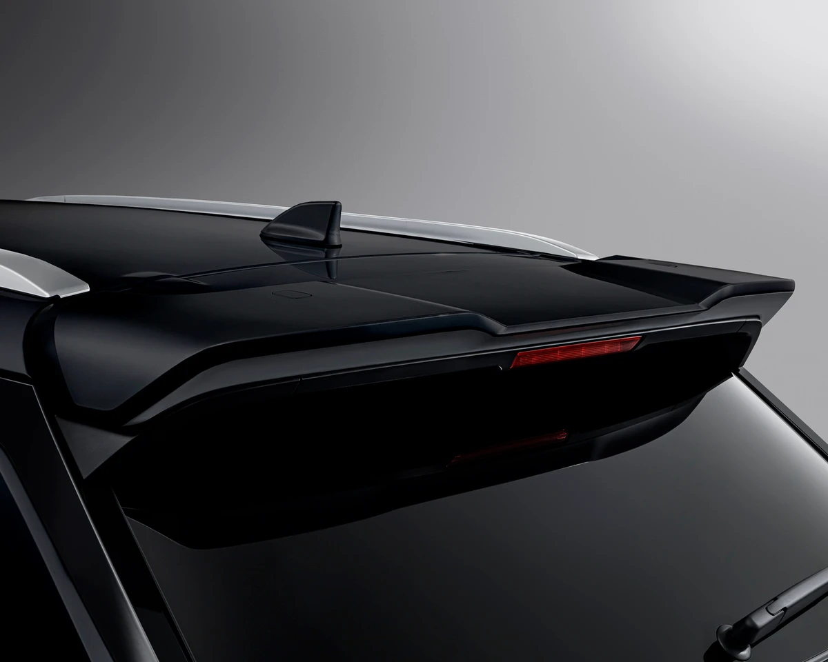 Dynamic Tailgate Spoiler, Black Diamond