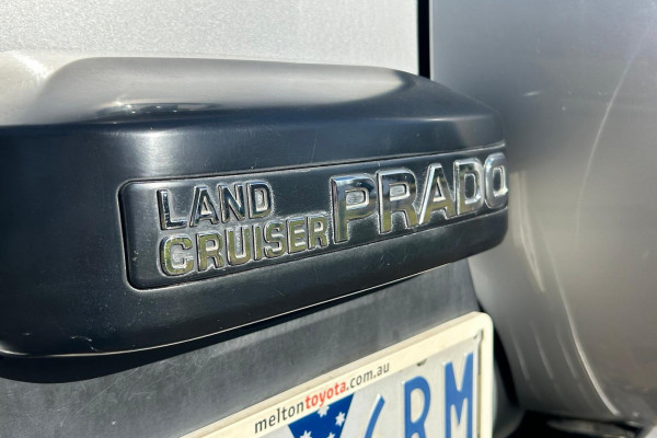2014 Toyota LandCruiser Prado GDJ150R GXL SUV Image 9