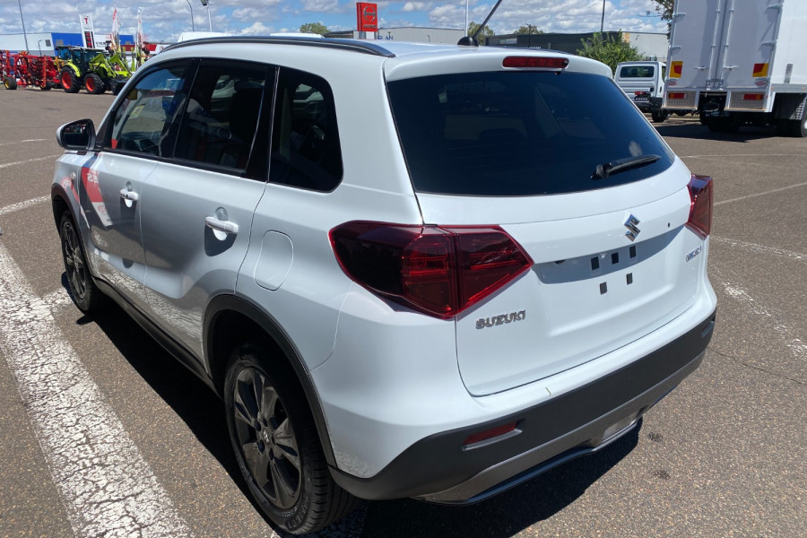 2024 Suzuki Vitara  Wagon Image 6