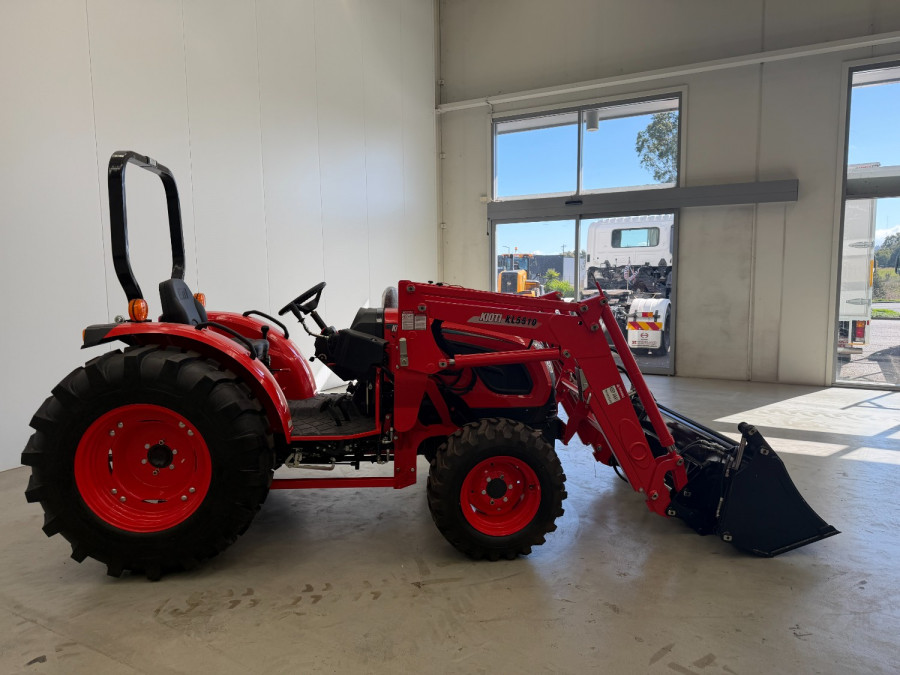 2025 Kioti DK4810HST ROPS TRACTOR W/ LOADER & BUCKET Other Image 6