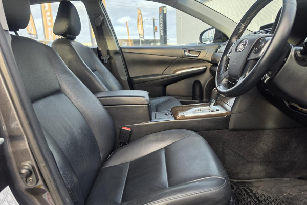 2014 Toyota Aurion GSV50R Presara Sedan Image 20