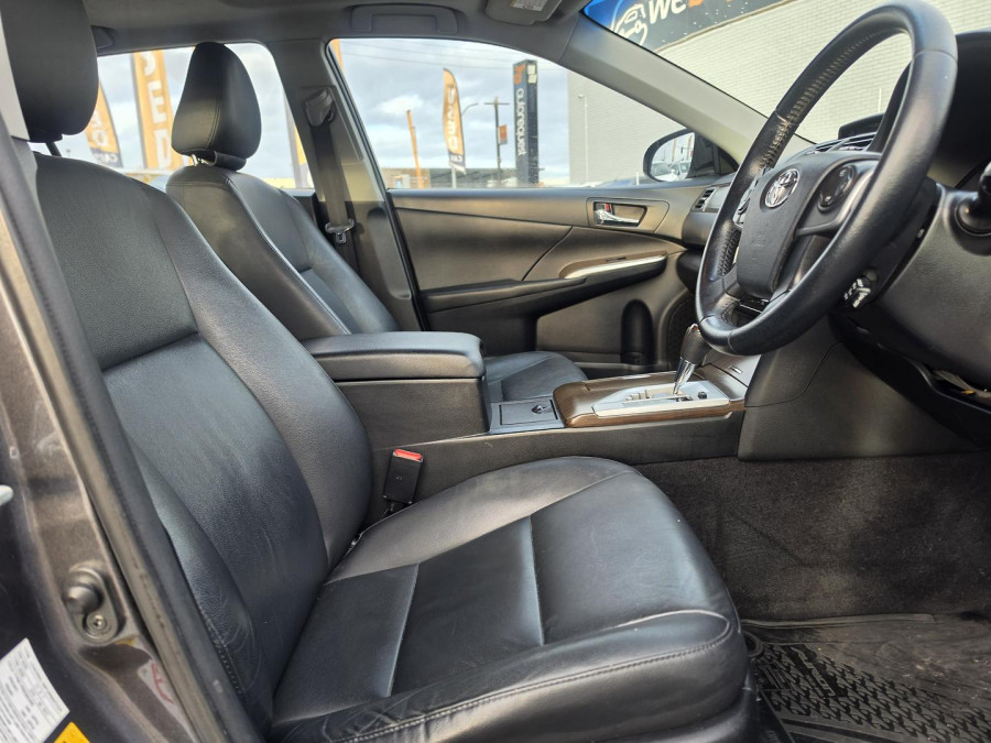 2014 Toyota Aurion GSV50R Presara Sedan Image 20