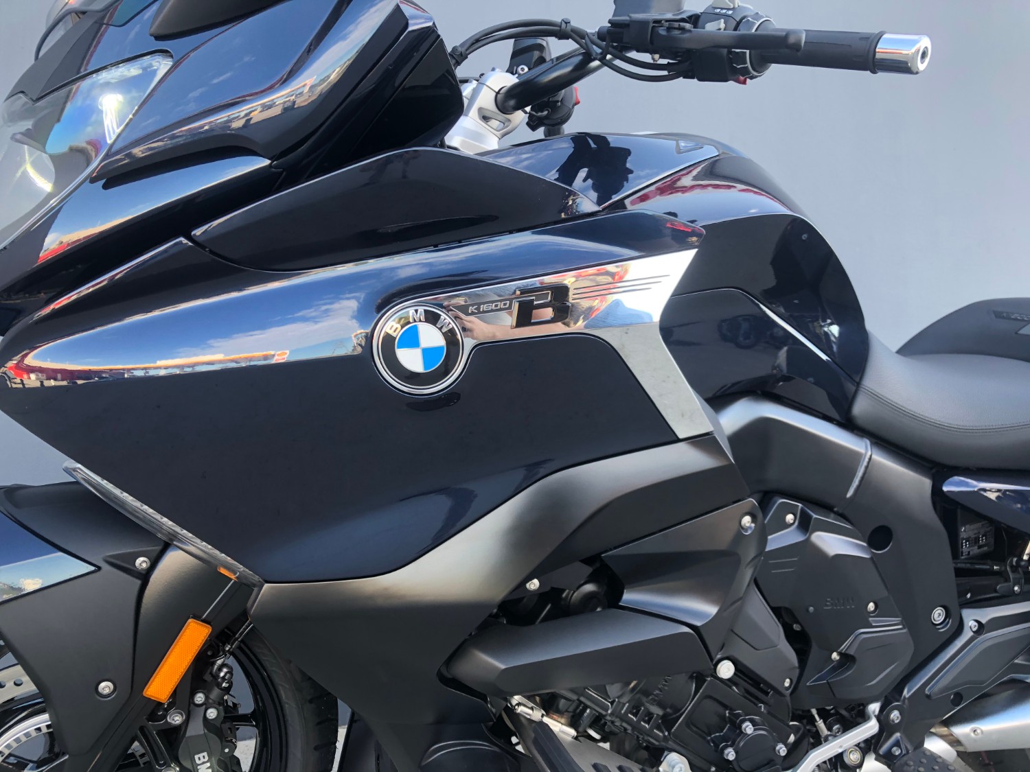 2019 BMW K1600 B Deluxe Motorcycle Image 10