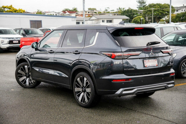 2025 Mitsubishi Outlander ZM Exceed SUV Image 2