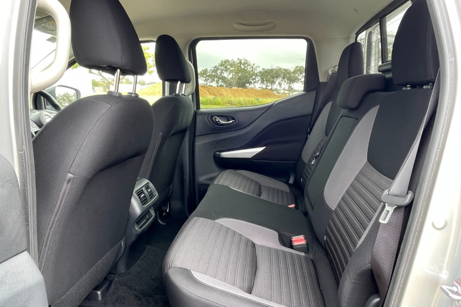 2024 Nissan Navara D23 ST Ute Image 11