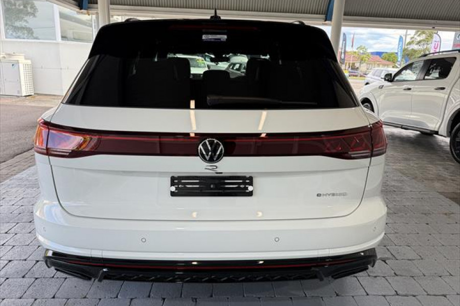 2024 MY25 Volkswagen Touareg RC R SUV Image 9