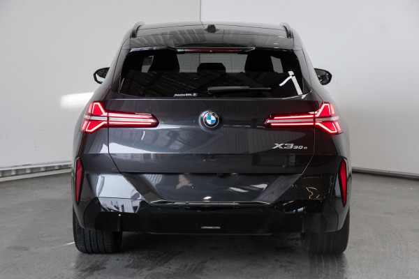 2026 BMW X3 G45 30e xDrive SUV image 5