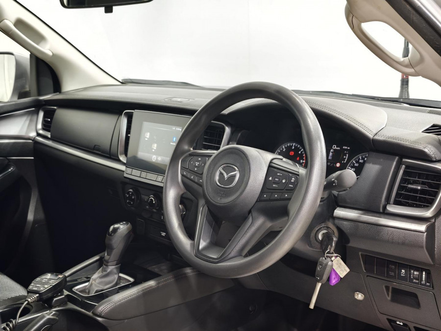 2023 Mazda BT-50 TF XT Cab Chassis Image 7