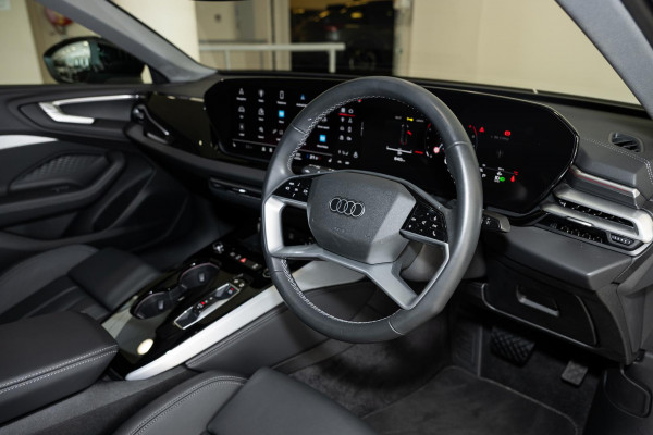 2025 Audi A5 B10 TFSI 150kW S line Sedan image 6