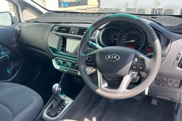 2015 Kia Rio UB S Hatch Image 15