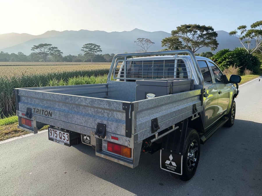 2023 Mitsubishi Triton MR GLX Cab Chassis Image 3