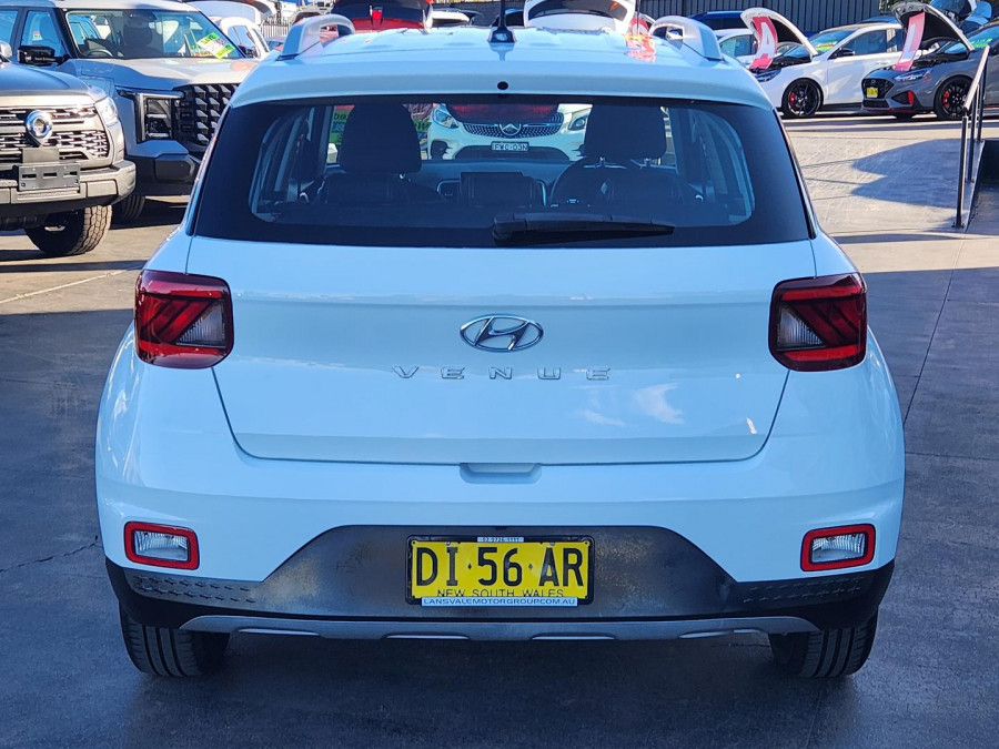 2023 Hyundai Venue QX.V5  SUV Image 4