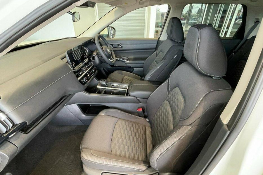 2024 Nissan Pathfinder R53 ST-L SUV Image 13