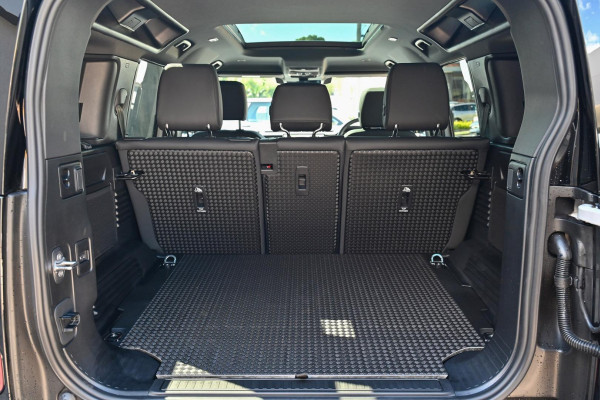 2026 Land Rover Defender L663 110 P425 X-Dynamic SE SUV
