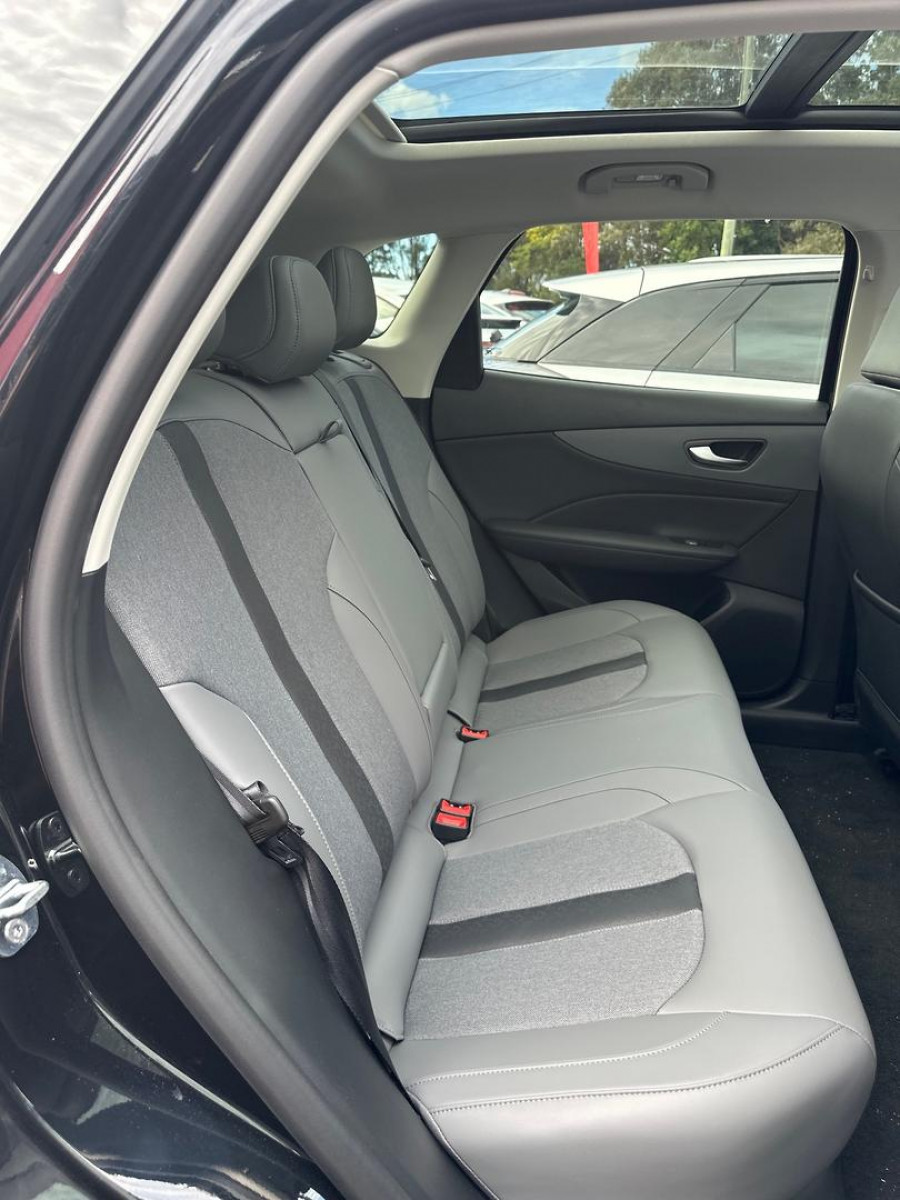 2025 MG MGS5 EV ZS3EM Essence 62 SUV Image 13