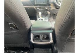 2019 Toyota HiLux  SR5 Ute