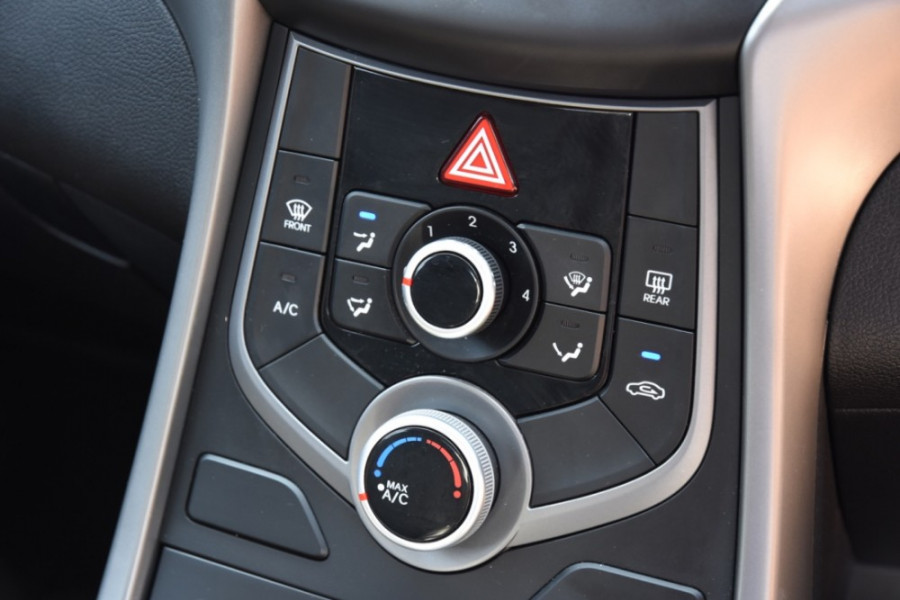 2013 MY14 Hyundai Elantra MD3 Trophy Sedan Image 14