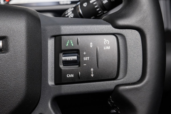 2026 Land Rover Defender L663 110 P425 X SUV