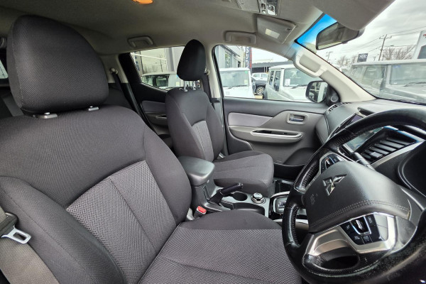 2017 Mitsubishi Triton MQ GLS Ute Image 13