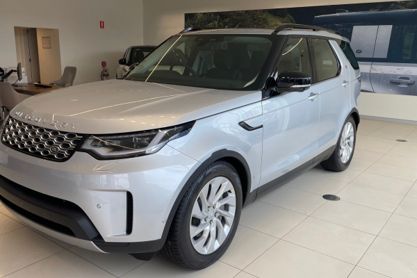 2024 Land Rover Discovery Series 5 S SUV