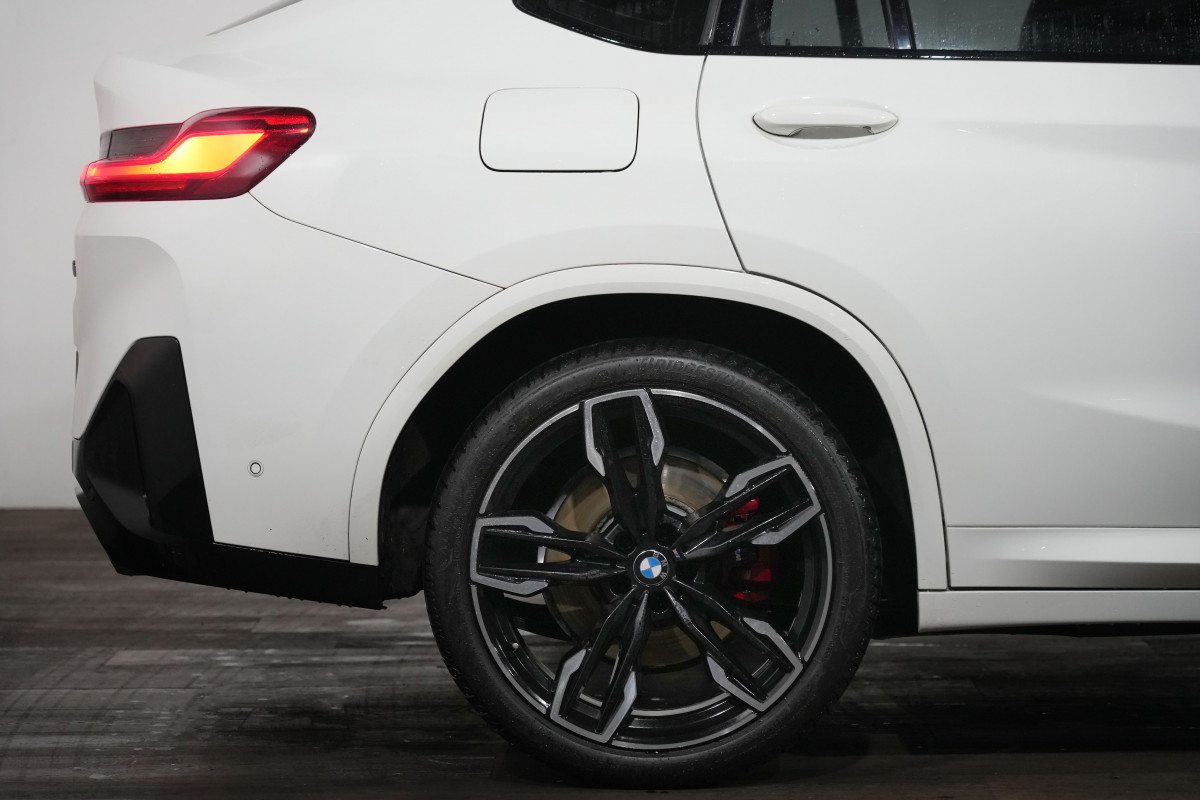 2022 BMW X4 M40i SUV
