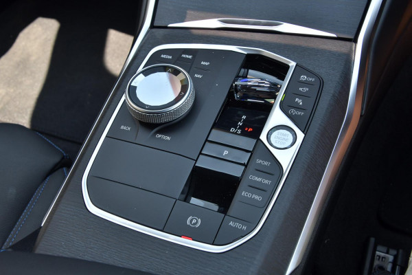 2025 BMW 3 Series G21 LCI II 330i M Sport Wagon image 19