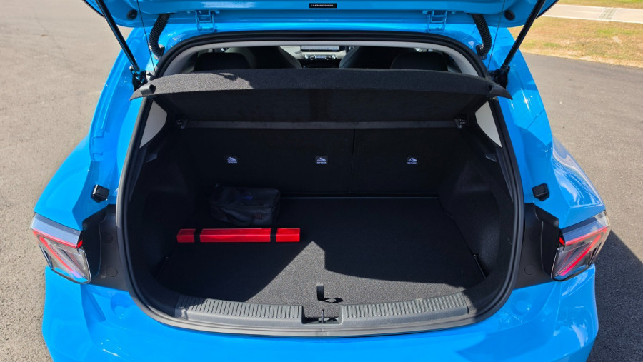 2026 MG MG4 EV Urban AH4E Essence 43 Hatch Image 17