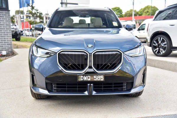 2025 BMW X3 G45 20 xDrive SUV image 4